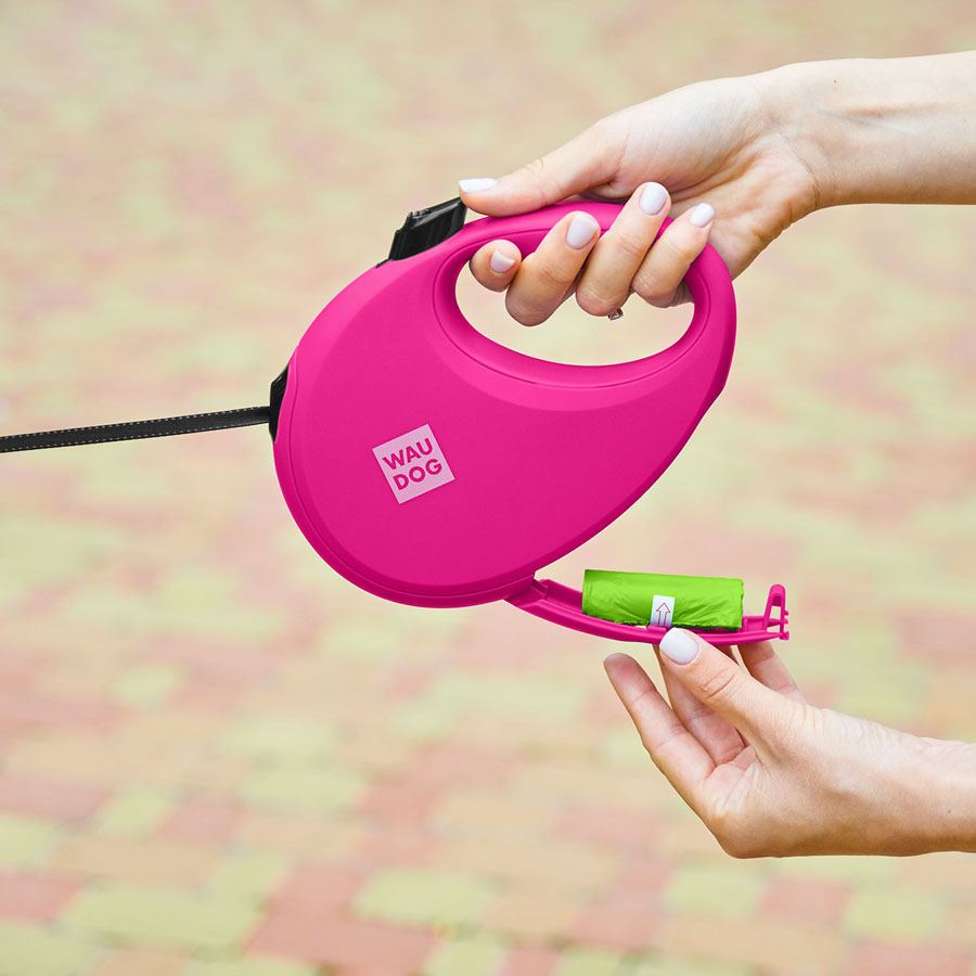 Повідець-рулетка для собак WAUDOG R-leash з контейнером для пакетів, світловідбивна стрічка, L, до 40 кг, 5 м, рожевий — фото 4